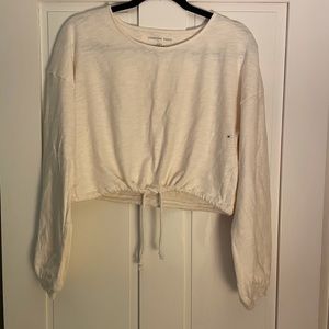 American Eagle cinched waist off white top